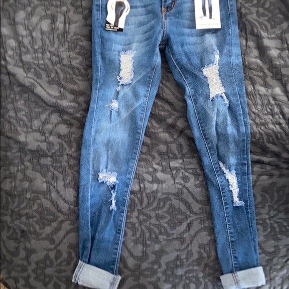 Jeans - Picture 2 of 5